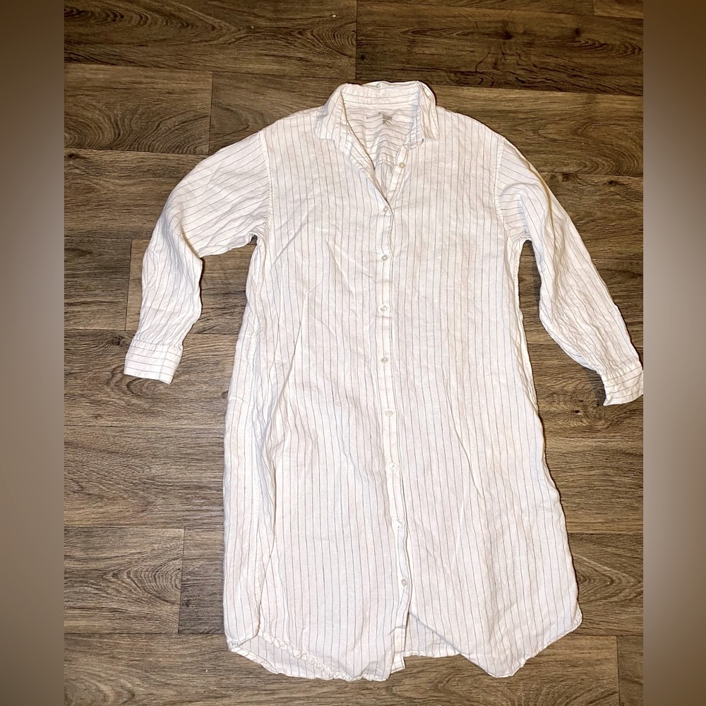 EUC 100% Linen Thick Pin Stripe Long Sleeve Button Down Long Shirt/Night shirt?
